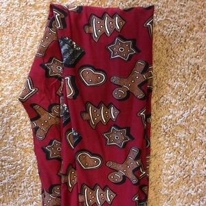 Tall and Curvy Christmas Gingerbread Leggings